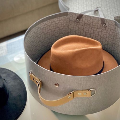 Caja de viaje para sombreros