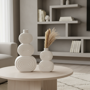 Jarrón con círculos apilados